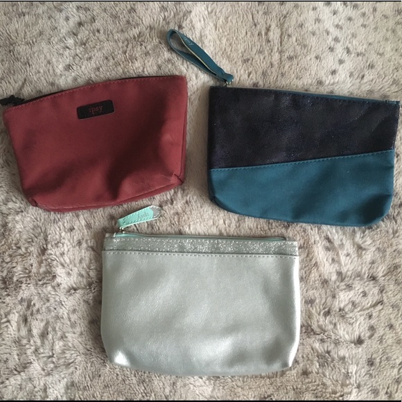 IPSY MAKEUP BAGS - Picture 1 of 4